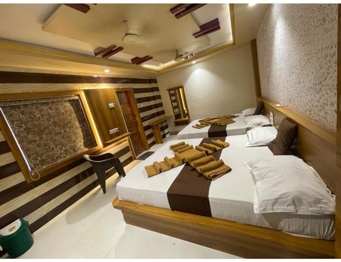 Hotel Sukhnath, Somnāth Esterno foto